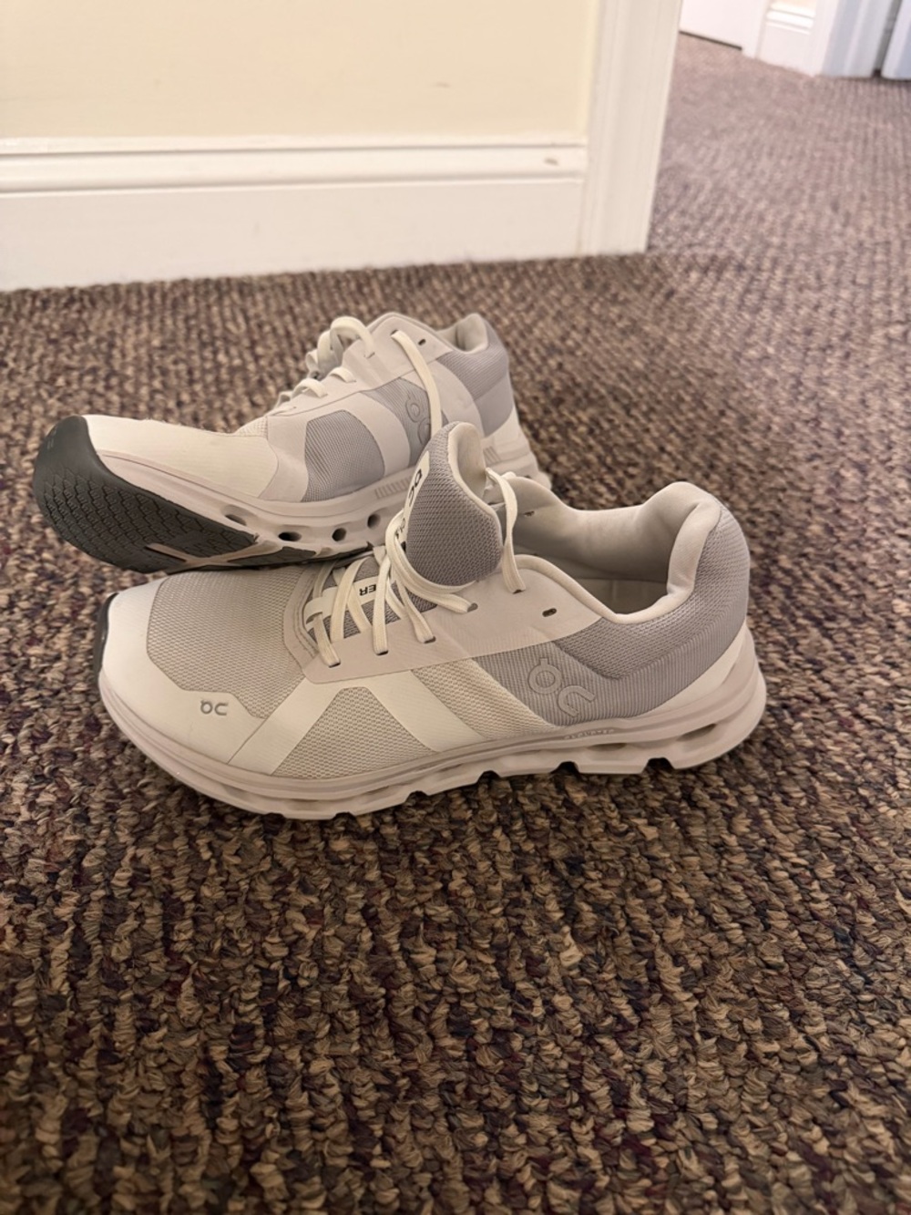 On Running Neutral Light Grey/White Trainer